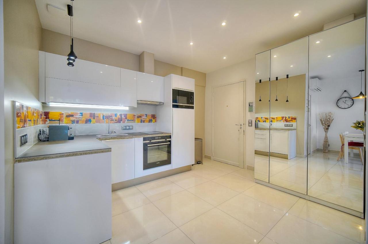 Apartamento 2 Pieces Moderne 8 Mn Du Palais A1b238 Cannes
